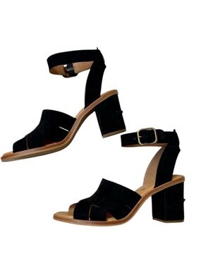 UGG Sandra Black Nubuck Comfort Block Heel Sandals Size 7.5 NWB